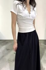 39141 FITTED V-NECK TOP