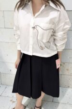 39290 CROPPED EMBROIDERED SHIRT TOP
