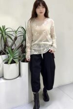 39271 ELASTIC-WAIST CROPPED CURVED-LEG PANTS