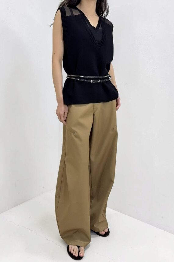 39054 V-NECK KNIT TOP