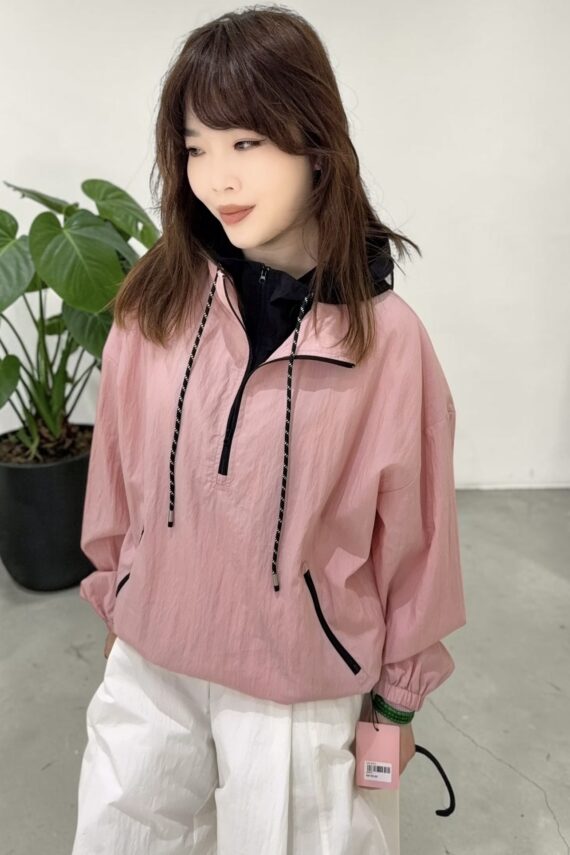 39297 HOODED FAUX-LAYERED LIGHTWEIGHT TOP