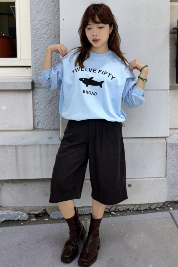 39300 GRAPHIC PRINTED LONG-SLEEVE TOP
